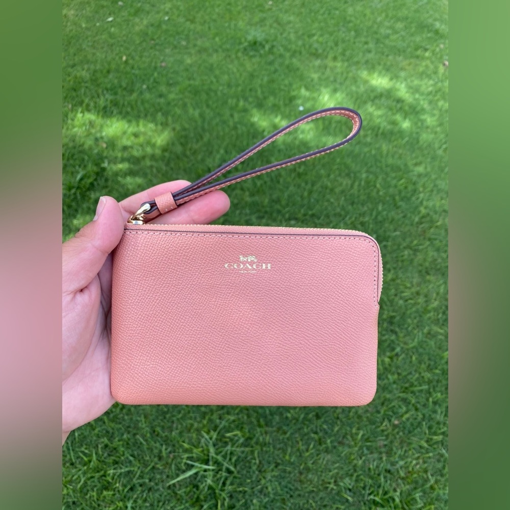 Coach Corner Zip Wristlet Gold Taffy Leather